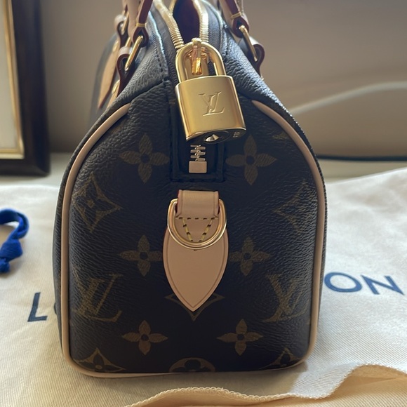 Authentic NEW Louis Vuitton Speedy B 20 Monogram π - Picture 10 of 13